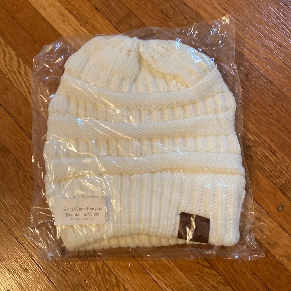 C.C knitted hat new never worn